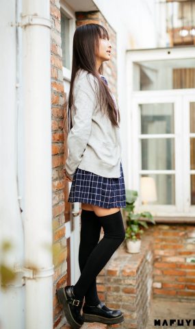 神楽板真冬  – JK系列套图[126P]