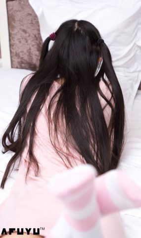 神楽板真冬 – 粉白条纹系列套图视频[102P]