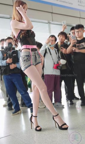 NO.1704 2024 广州车展 网荭美女车模 beautyleg LOOKBOOK 95[30P]