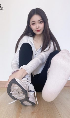 [织梦映像]NO.013 美女自拍系列第001期[77P]