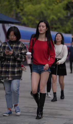 精选街拍作品 NO.1799 视觉冲击街拍作品 – 美腿热裤YY[80P]