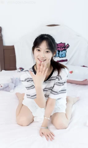 勿恋传媒 NO.2754 山奈-德训鞋、运动鞋、纯白棉袜、短肉丝、裸足[170P]