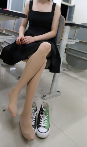 大西瓜爱牙膏-2019 9月活动 模特1（一） 连衣裙肉丝 (1) [54P]