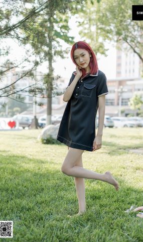 [SIW斯文传媒]VOL.029 草地腿模-悦悦