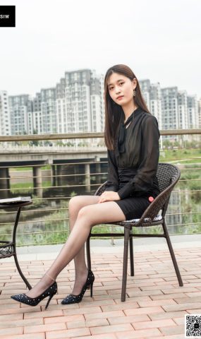 [SIW斯文传媒]VOL.046 江边女郎-甄珍