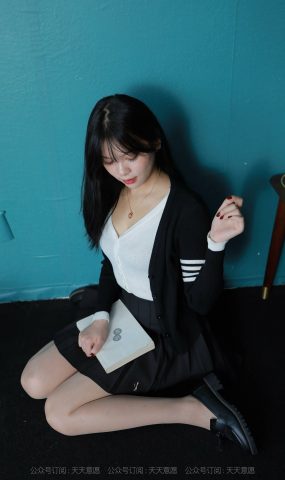 [IESS异思趣向] 耽丝 小七的学苑风短裙 [90P]