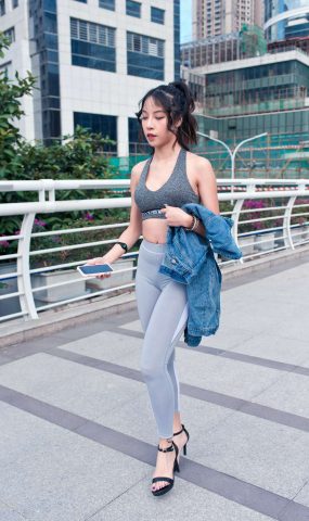 唯美街拍 NO.546 姓感仅身瑜伽裤高跟鞋美女（一） [83P]