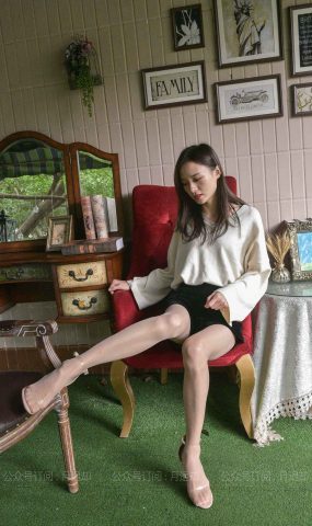 [IESS异思趣向] 耽丝 210307 红椅上舞蹈的肉丝小六[91P]