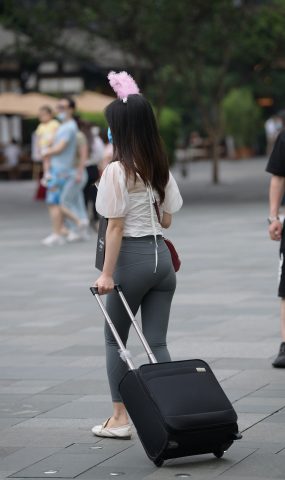 唯美街拍 NO.494 很有少女心的小解解（一） [50P]