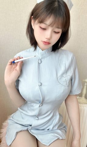 小仓千代w  – 2023年11月fantia写真[9P]