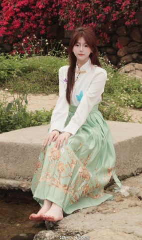 小众视觉 年费/永久专享合辑打包下载（此合辑持续更新）