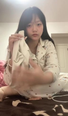 脚模面试脸足同框套路系列-095 可爱长腿妹妹 [43P]