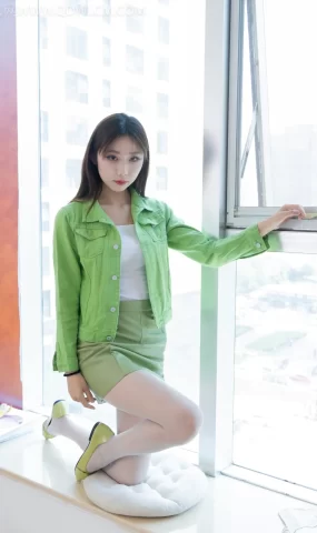 勿恋传媒 NO.2516 泡泡-平底鞋、薄浅绿丝[155P]