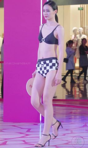 NO.0712 2023 珠海华发商都 #内一秀 Racing Model 01[20P]