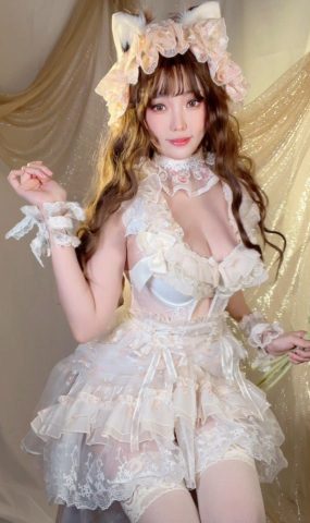 Ely_eee(ElyEE子)  – Red panda~Lingerie 小熊貓古典蕾絲[25P]