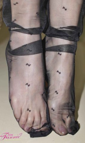 Fannie芬妮每足园 No.596 早春二月 纯黑丝凉拖[85P]