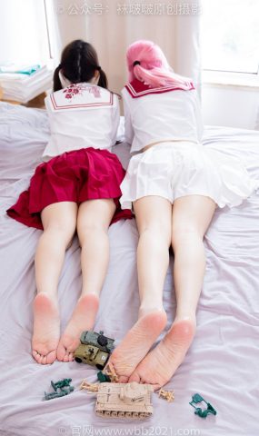 [BoBoSocks袜啵啵]NO.576 小甜豆甜甜圈-高跟鞋、厚黑丝、油亮薄白丝、裸足[161P]