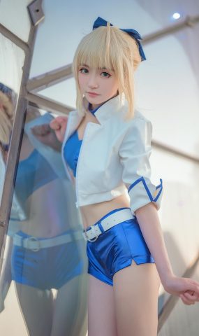 这个泡泡就是逊啦 – 阿尔托莉雅赛车服[13P]