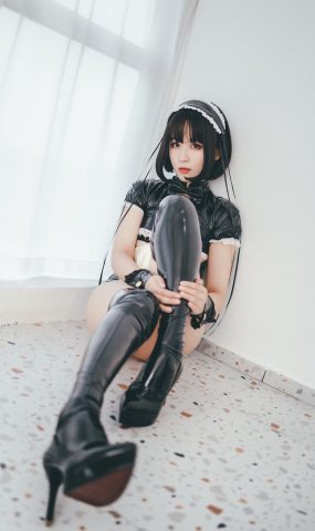 轩萧學姐 – 南半球女仆 [55P]