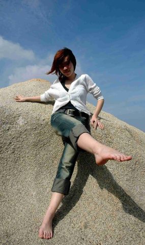 97179 NO.019-Skina 蓝天白云下SHOW镁足 [55P]