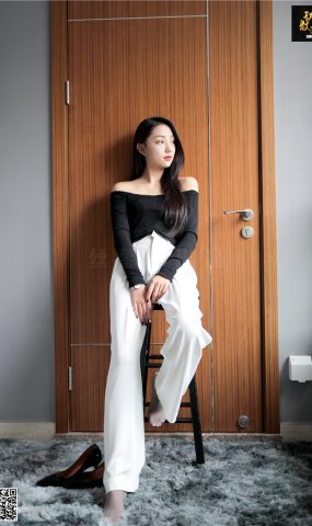 [絲慕GIRL]特寫集 TX004 詩晴《詩晴的肉色絲族》