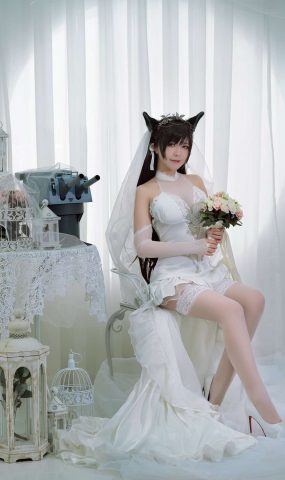 微博人气Coser@半半子 爱宕花嫁 [29P]