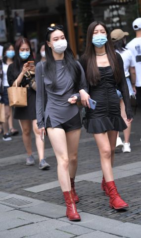 精选街拍作品 NO.1583 咔喳街拍作品 – 小红靴[54P]