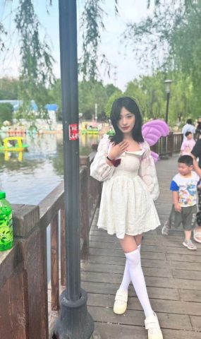 脚模面试脸足同框套路系列-002-03号-170 48 37大二纹身妹[12P]