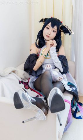 勿恋传媒 NO.2478 嘟嘟-cos服、高跟凉鞋、薄白丝、薄黑丝[163P]
