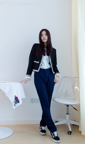 勿恋传媒 NO.1882 茯苓-夜幕[170P]