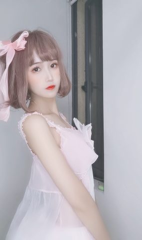 三度_69 雏菊围裙 [47P]