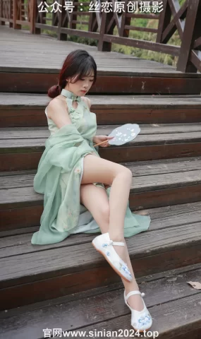 丝恋摄影 NO.040 小梦-古装汉服 白色绣花鞋 超薄肉丝 金色脚链[276P]