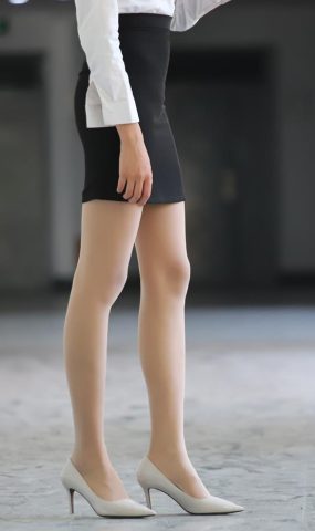 大西瓜爱牙膏-2019 9月活动 模特2（二） 高跟至服OL (2) [91P]