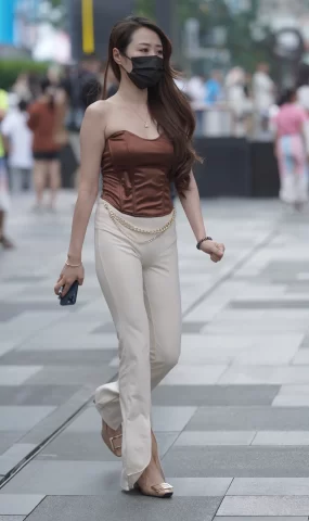 唯美街拍 NO.1025 极品身材美女  （2） [38P]