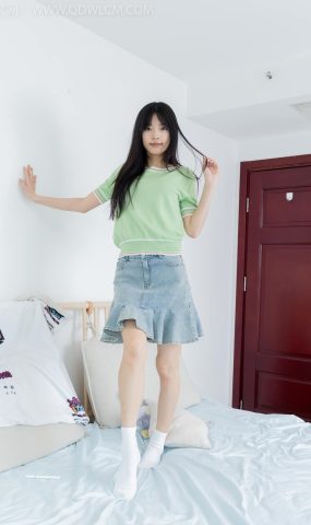 勿恋传媒 NO.2402 茯苓-板鞋、白棉袜、裸足[59P]