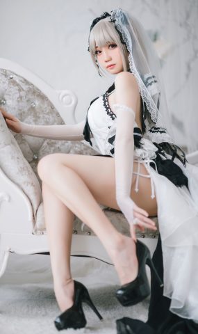 焖焖碳 可畏礼服 [33P]