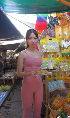 精选街拍作品 NO.1709 红石摄影作品 – 粉色瑜伽裤美眉[88P]