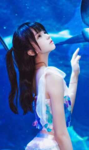 桜桃喵 – 水族馆[15P]