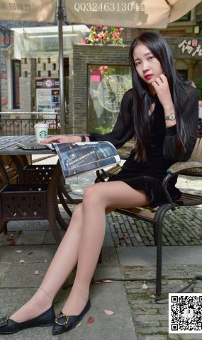 [大生模拍] No.081 小梅-星巴克门口秀肉丝 在现浏览