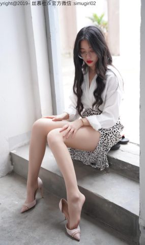 [丝慕GIRL]SM015期 模特：双双 天天一元《双双的豹纹吊带裙》 在现浏览