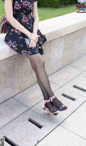 勿恋传媒 No.040 粉红与黑，天黑等你来找我 [138P]