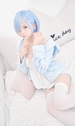 名濑弥七 – 蕾姆[22P]