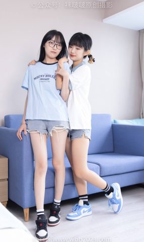 [BoBoSocks袜啵啵]NO.520 稚予&砂糖 板鞋、黑棉袜、白棉袜、裸足[160P]