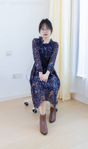 勿恋传媒 NO.2292 小酒-短靴、厚肉丝、踩小蛋糕剧情[106P]