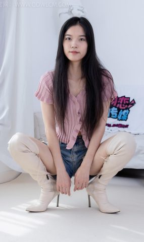 勿恋传媒 NO.2023 茯苓-不染一尘[180P]