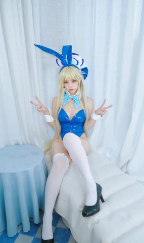 发财阿弦 – 时兔女郎[13P]