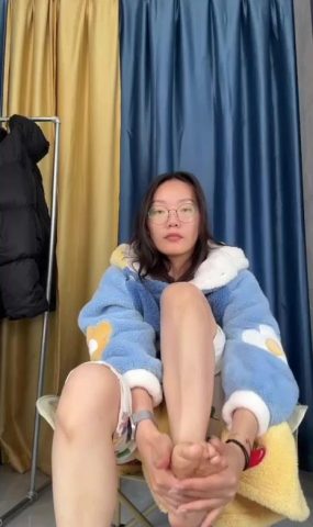 脚模面试脸足同框套路系列-096 秀腿脚 [18P]