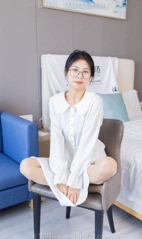 [BoBoSocks袜啵啵]NO.494 奶油-帆布鞋、薄肉丝、薄肉丝踩小蛋糕剧情[128P]