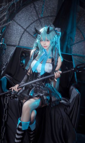 艾西aiwest 3 – 初音小恶魔[26P]