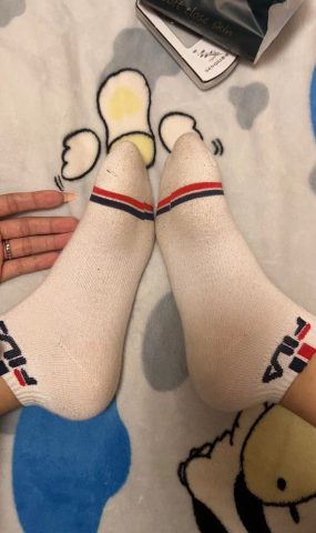 脚模面试脸足同框套路系列-004-06号-172 112 38.5红发黑丝展示[8P]